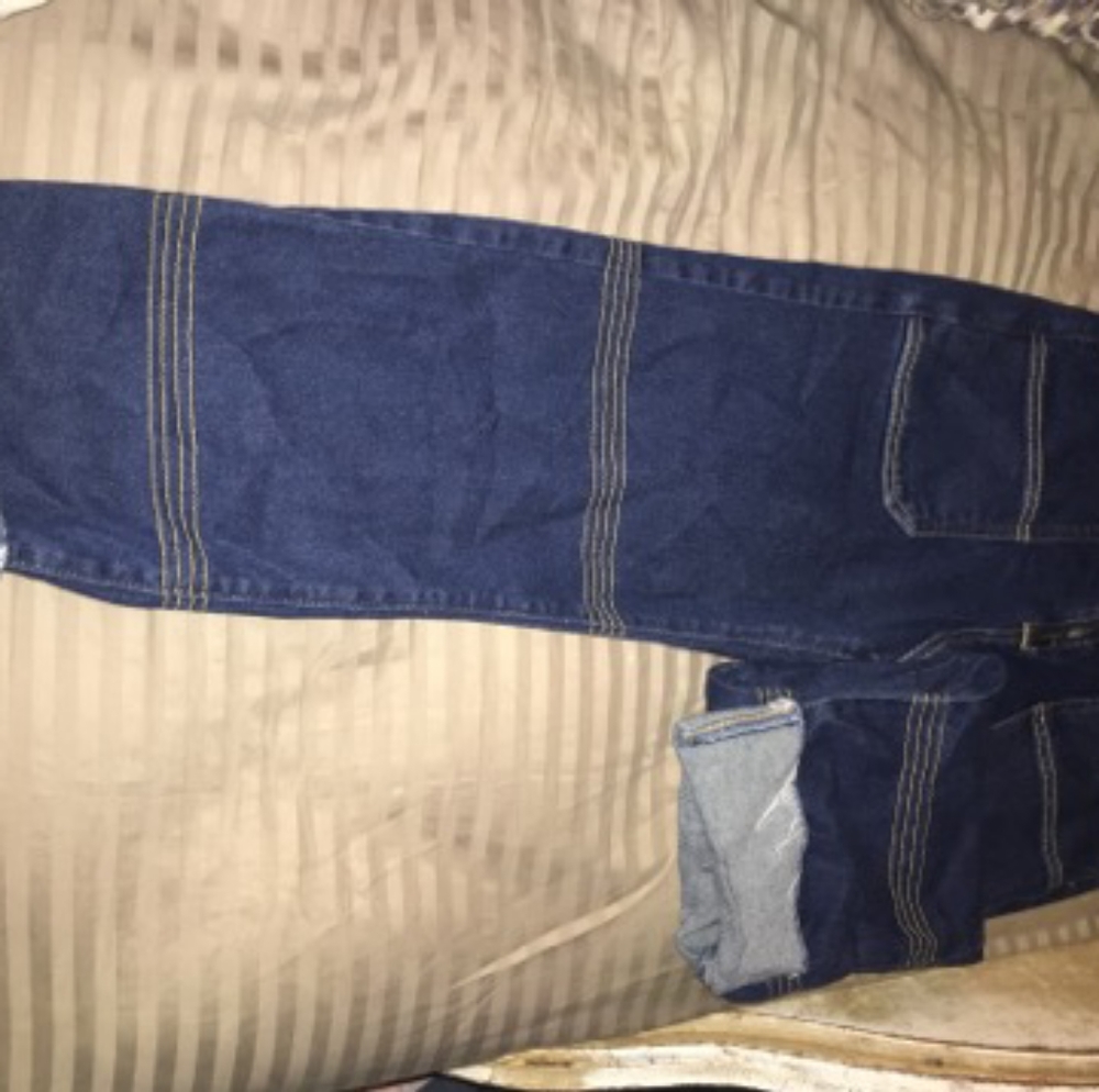 Hollister high-rise crop boyfriend jeans